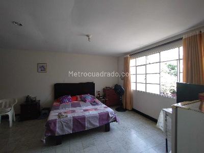 Casa de 5 alcobas en venta en San Fernando, Cali, 280 m² · foto 11 de 12