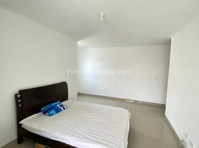 Apartamento de 4 alcobas en venta en Los Cambulos, Cali, 144 m² · foto 7 de 16