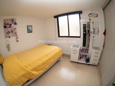 Apartamento de 3 alcobas en venta en Cristobal Colon, Cali, 67 m² · foto 4 de 11