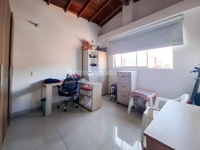 Apartamento de 3 alcobas en venta en Conquistadores, Medellín, 90 m² · foto 14 de 17