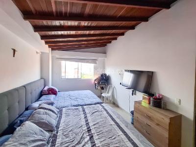 Apartamento de 3 alcobas en venta en Conquistadores, Medellín, 90 m² · foto 9 de 17