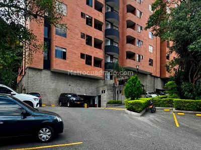 Apartamento de 3 alcobas en venta en Castropol, Medellín, 95 m² · foto 18 de 20