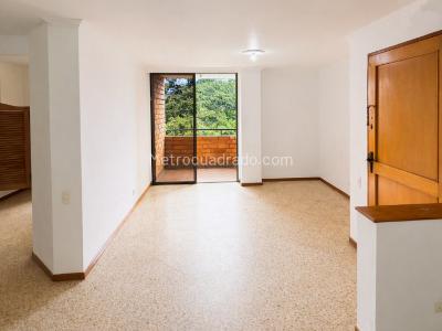 Apartamento de 3 alcobas en venta en Castropol, Medellín, 95 m² · foto 2 de 20