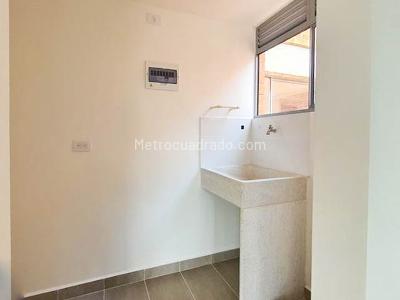 Apartamento de 2 alcobas en venta en Las Lomitas, Sabaneta, 90 m² · foto 12 de 12