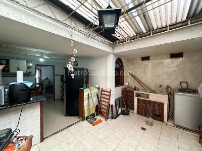 Casa de 5 alcobas en venta en Paseo De Los Almendros, Cali, 123 m² · foto 11 de 20