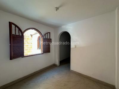 Casa de 5 alcobas en venta en Paseo De Los Almendros, Cali, 123 m² · foto 5 de 20