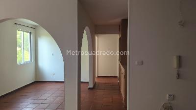 Apartamento de 2 alcobas en venta en Bosques Del Limonar, Cali, 60 m² · foto 3 de 11