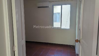 Apartamento de 2 alcobas en venta en Bosques Del Limonar, Cali, 60 m² · foto 4 de 11