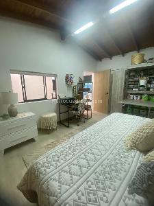 Casa de 5 alcobas en venta en Las Lomas 2, Medellín, 250 m² · foto 17 de 20