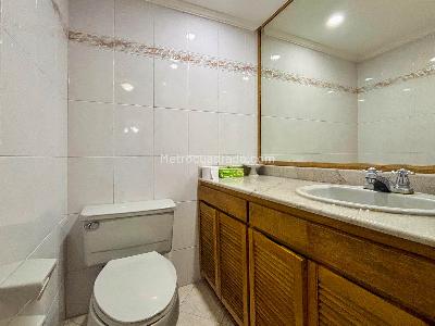 Apartamento en venta en Oviedo, Medellín · foto 17 de 19