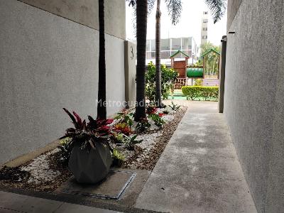Apartamento de 3 alcobas en venta en Valle Del Lili, Cali, 94 m² · foto 8 de 20