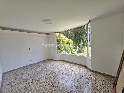 Casa en venta en Bosques De Zuñiga, Envigado · foto 9 de 20