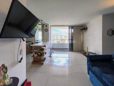 Apartamento en venta en Suramerica, Itagüí · foto 3 de 19