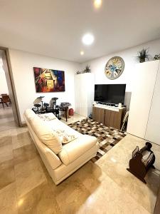 Apartamento de 4 alcobas en venta en Normandia, Cali, 240 m² · foto 9 de 20