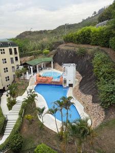 Apartamento de 2 alcobas en venta en Guadalupe, Cali, 78 m² · foto 2 de 19