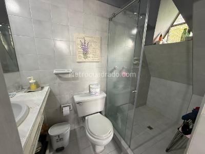 Apartamento de 2 alcobas en venta en Guadalupe, Cali, 78 m² · foto 12 de 19