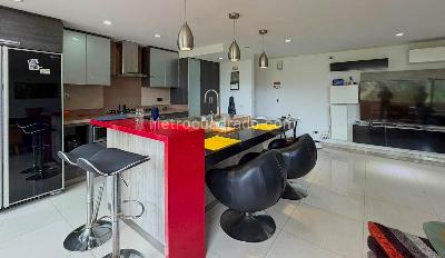 Apartamento de 3 alcobas en venta en Loma De San Julian, Medellín, 120 m² · foto 3 de 12