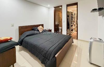 Apartamento de 3 alcobas en venta en Loma De San Julian, Medellín, 120 m² · foto 5 de 12