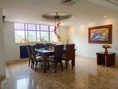 Apartamento de 3 alcobas en venta en Altos Del Prado, Barranquilla, 226 m² · foto 3 de 18