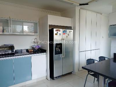 Apartamento de 3 alcobas en venta en Altos Del Prado, Barranquilla, 226 m² · foto 5 de 18