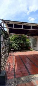 Casa de 4 alcobas en venta en La Flora, Cali, 253 m² · foto 3 de 17