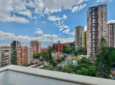 Apartamento de 3 alcobas en venta en Castropol, Medellín, 224 m² · foto 6 de 15