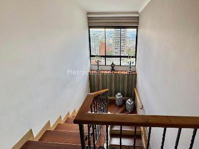 Apartamento de 3 alcobas en venta en Castropol, Medellín, 224 m² · foto 7 de 15