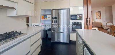 Apartamento en venta en El Campestre, Medellín · foto 8 de 17
