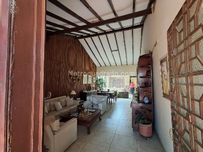 Casa de 4 alcobas en venta en San Fernando, Cali, 217 m² · foto 2 de 12