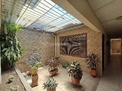 Casa de 4 alcobas en venta en San Fernando, Cali, 217 m² · foto 4 de 12