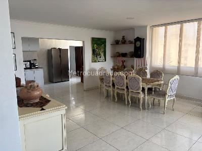 Apartamento de 3 alcobas en venta en Altos Del Prado, Barranquilla, 180 m² · foto 2 de 14