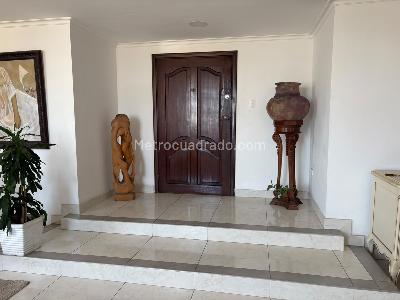 Apartamento de 3 alcobas en venta en Altos Del Prado, Barranquilla, 180 m² · foto 5 de 14