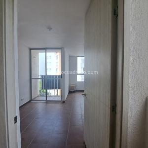 Apartamento de 2 alcobas en venta en Aguacatal, Cali, 57 m² · foto 3 de 20