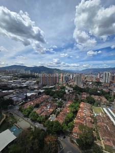 Apartamento de 2 alcobas en venta en Tres Esquinas, Sabaneta, 69 m² · foto 15 de 16