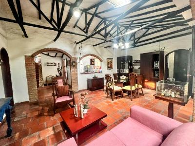 Casa de 5 alcobas en venta en San Antonio, Cali, 388 m² · foto 4 de 20
