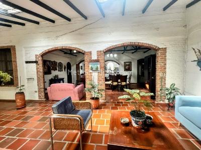 Casa de 5 alcobas en venta en San Antonio, Cali, 388 m² · foto 5 de 20