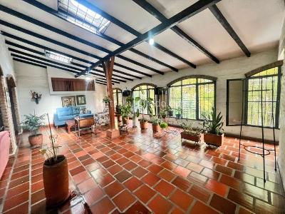 Casa de 5 alcobas en venta en San Antonio, Cali, 388 m² · foto 7 de 20