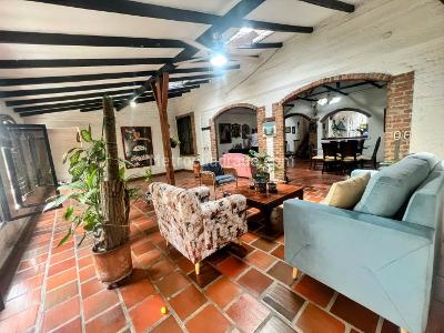 Casa de 5 alcobas en venta en San Antonio, Cali, 388 m² · foto 8 de 20