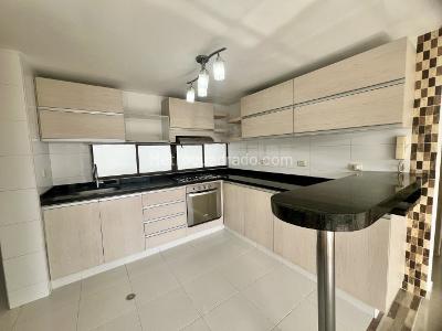 Apartamento de 3 alcobas en venta en Capri, Cali, 94 m² · foto 7 de 17