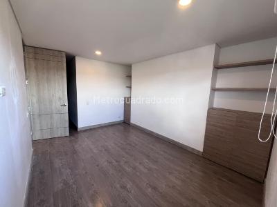 Apartamento de 2 alcobas en venta en Barro Blanco, Rionegro, 60 m² · foto 9 de 20