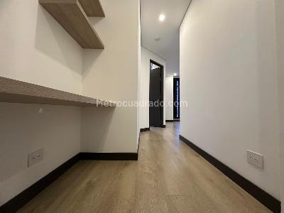 Apartamento en venta en Santa Barbara Occidental, Bogotá · foto 5 de 20