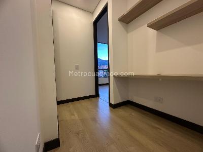 Apartamento en venta en Santa Barbara Occidental, Bogotá · foto 10 de 20