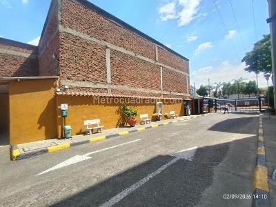 Apartamento de 2 alcobas en venta en Manzanares, Cali, 68 m² · foto 5 de 20