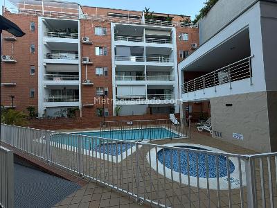 Apartamento de 3 alcobas en venta en Cristales, Cali, 89 m² · foto 13 de 20