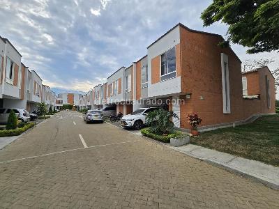 Casa de 3 alcobas en venta en Ciudad Pacifica, Cali, 90 m² · foto 2 de 20