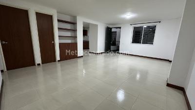 Apartamento de 2 alcobas en venta en La Floresta, Cali, 80 m² · foto 10 de 15