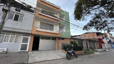 Apartamento de 2 alcobas en venta en La Floresta, Cali, 80 m² · foto 1 de 15