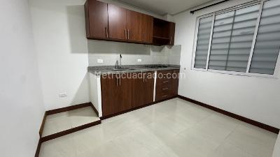 Apartamento de 2 alcobas en venta en La Floresta, Cali, 80 m² · foto 4 de 15