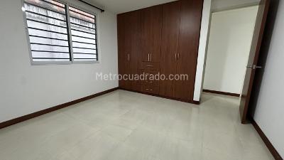 Apartamento de 2 alcobas en venta en La Floresta, Cali, 80 m² · foto 7 de 15