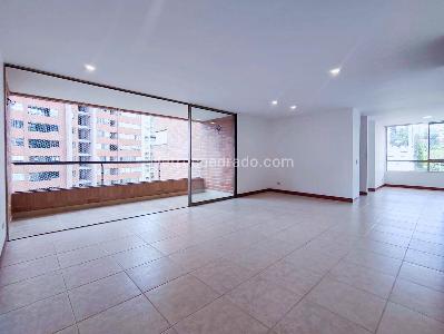 Apartamento en venta en Las Santas, Medellín · foto 2 de 17